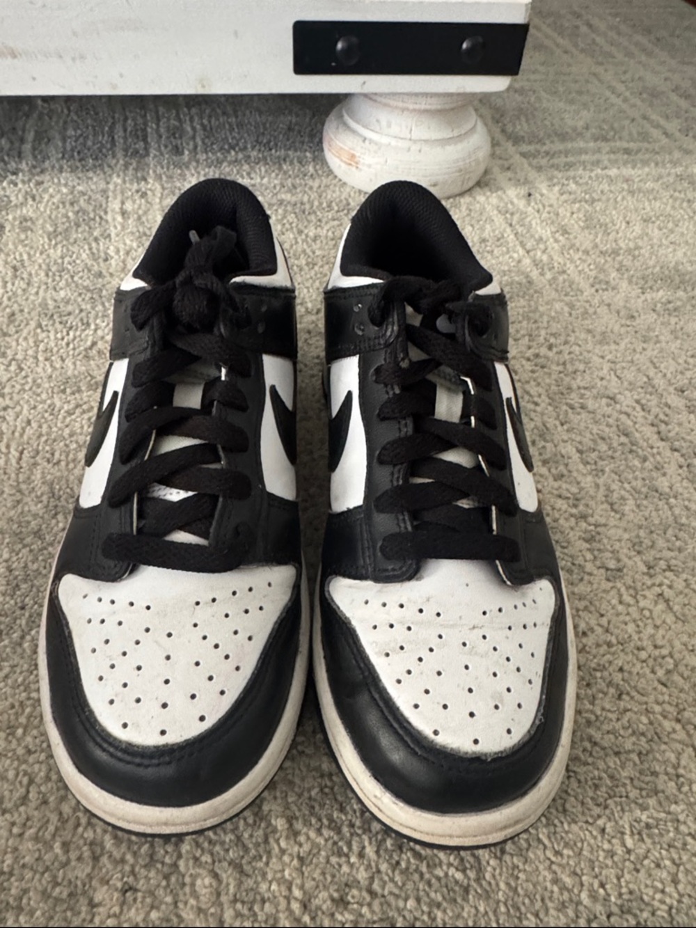 Nike Black and White Kids Low-Top Sneakers DUNKS